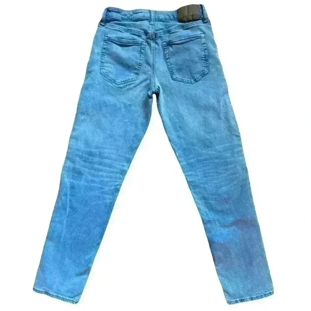 American Eagle Airflex+ Men’s Light Wash Straight Leg Jeans size 28x30.